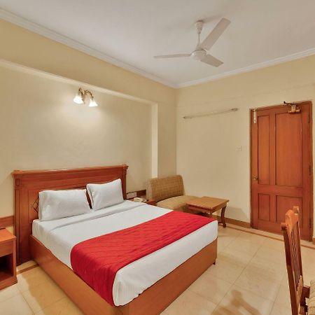 העיר בנגלור Oyo 10534 Hotel Kanishka מראה חיצוני תמונה