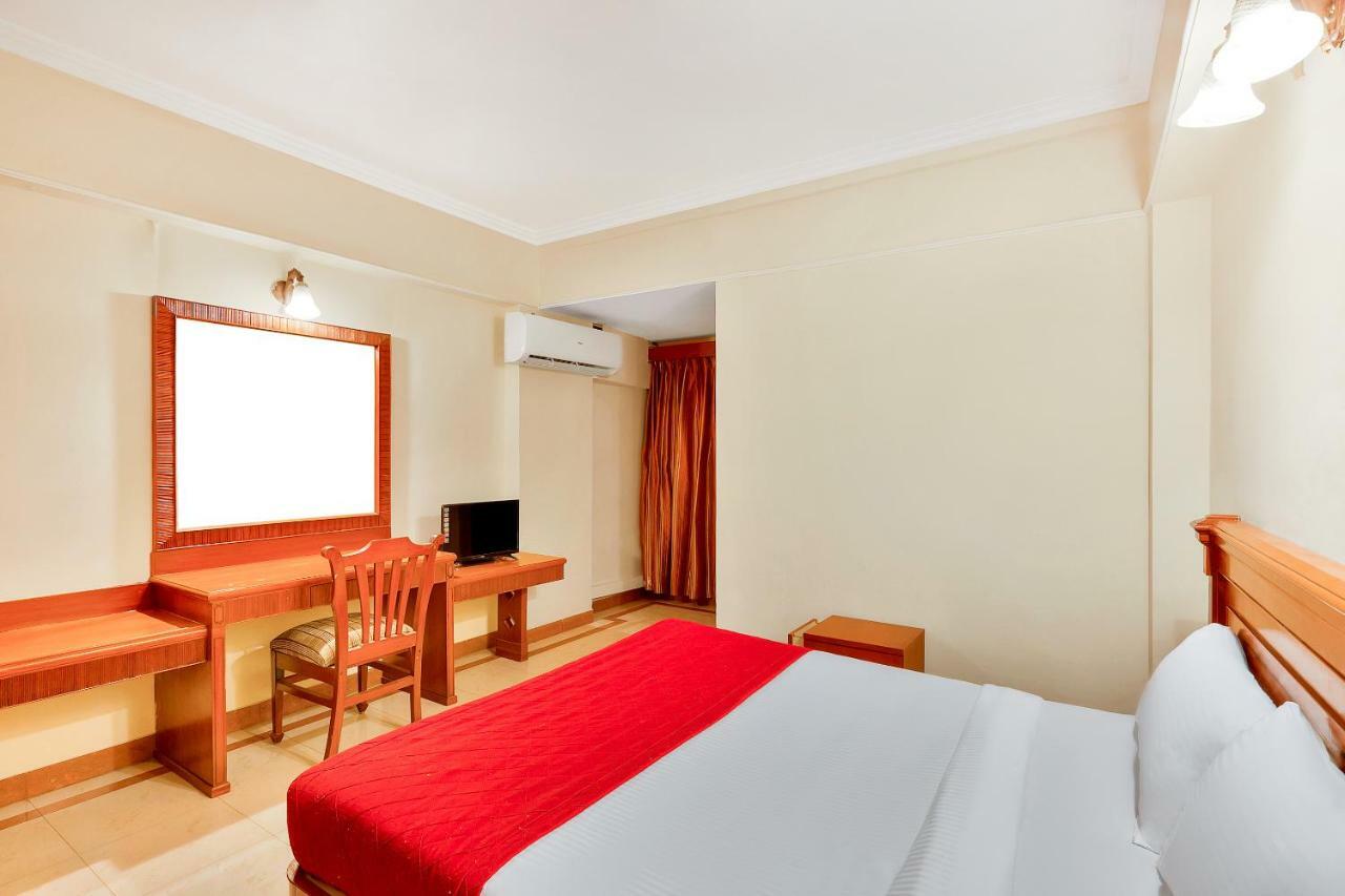 העיר בנגלור Oyo 10534 Hotel Kanishka מראה חיצוני תמונה