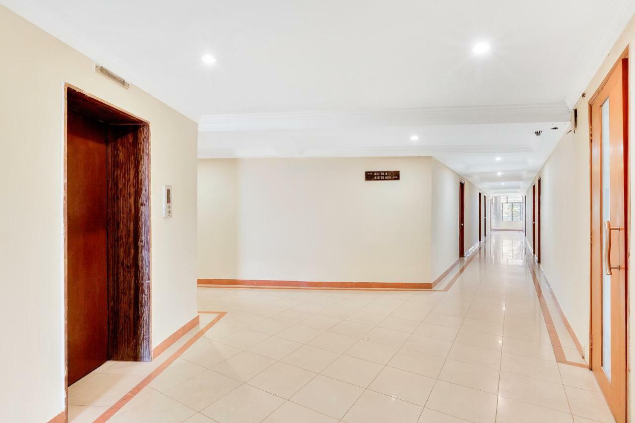 העיר בנגלור Oyo 10534 Hotel Kanishka מראה חיצוני תמונה