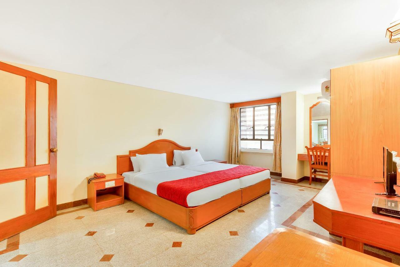 העיר בנגלור Oyo 10534 Hotel Kanishka מראה חיצוני תמונה