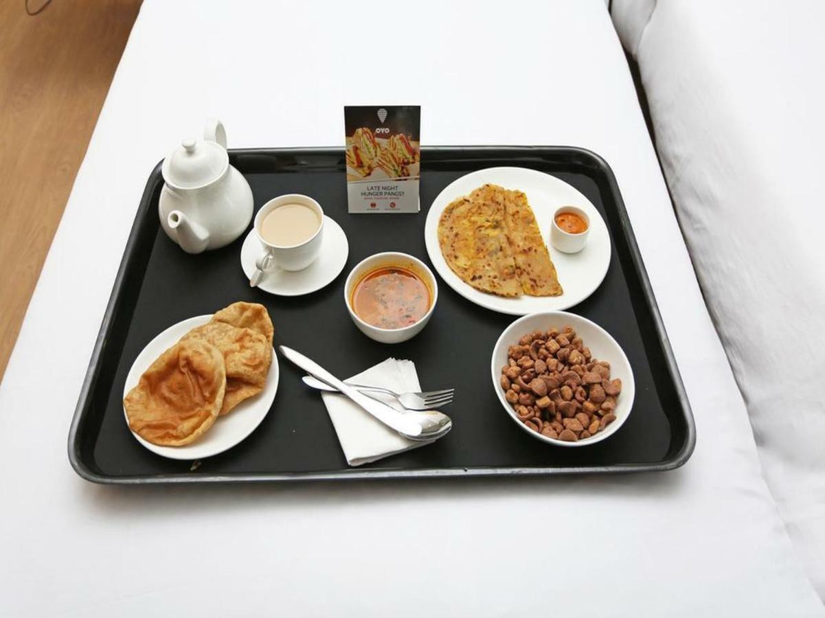העיר בנגלור Oyo 10534 Hotel Kanishka מראה חיצוני תמונה