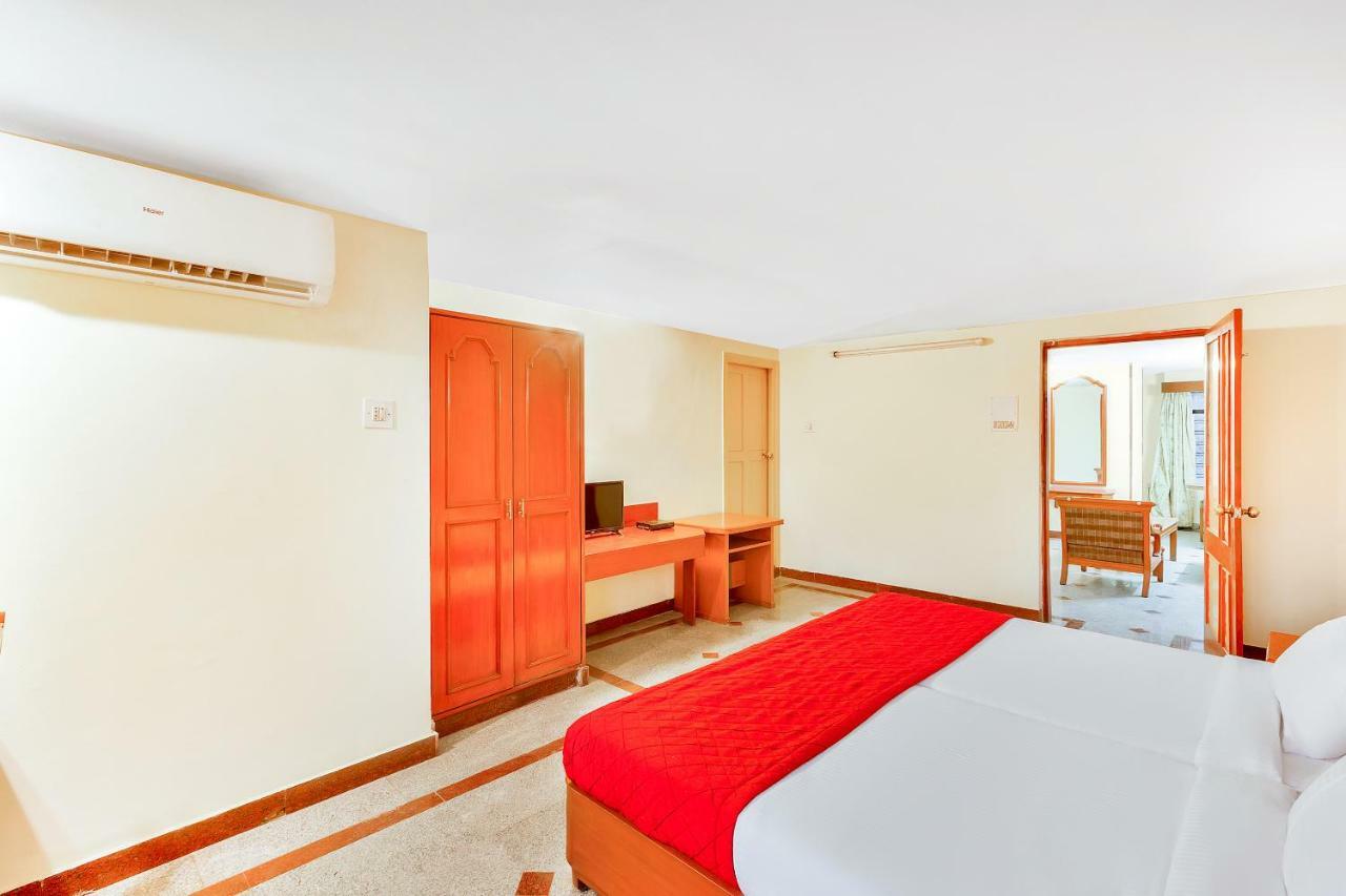 העיר בנגלור Oyo 10534 Hotel Kanishka מראה חיצוני תמונה