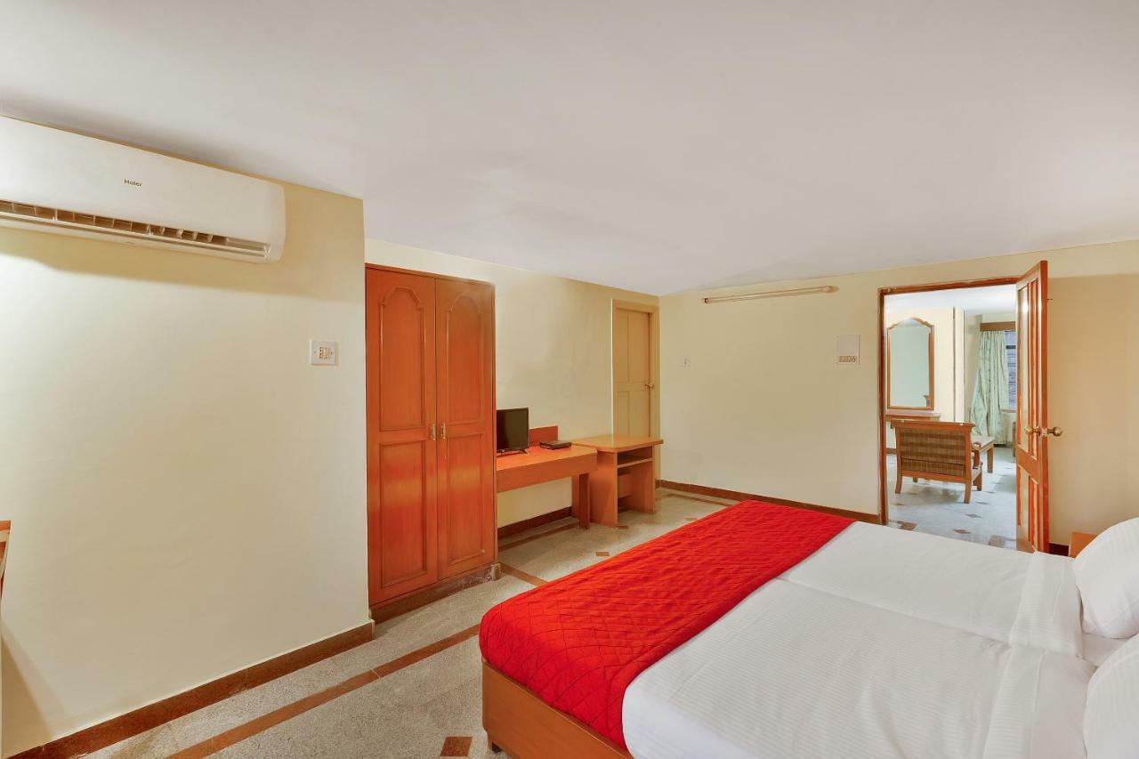 העיר בנגלור Oyo 10534 Hotel Kanishka מראה חיצוני תמונה