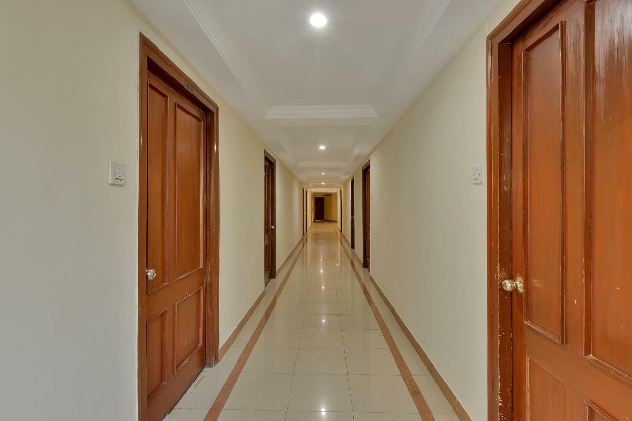 העיר בנגלור Oyo 10534 Hotel Kanishka מראה חיצוני תמונה